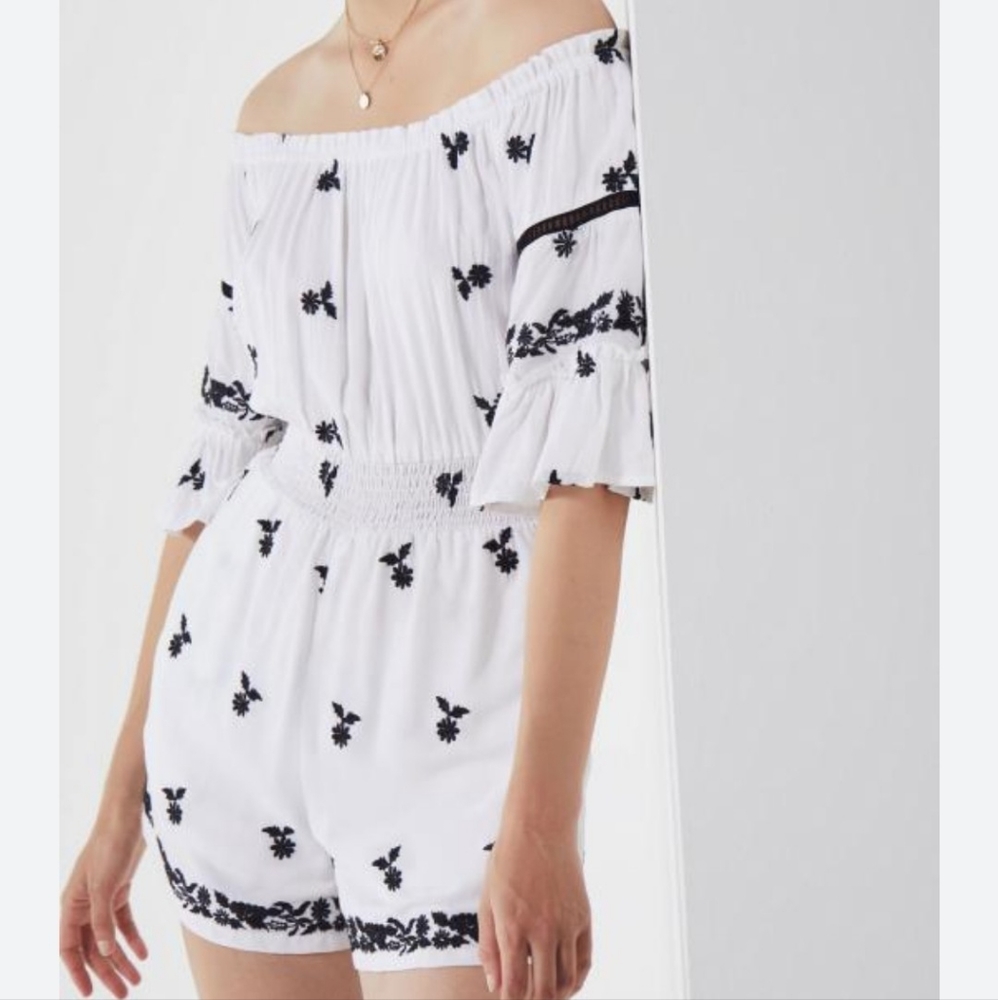 UO Black & White Off-Shoulder Embroidered Romper with Pockets